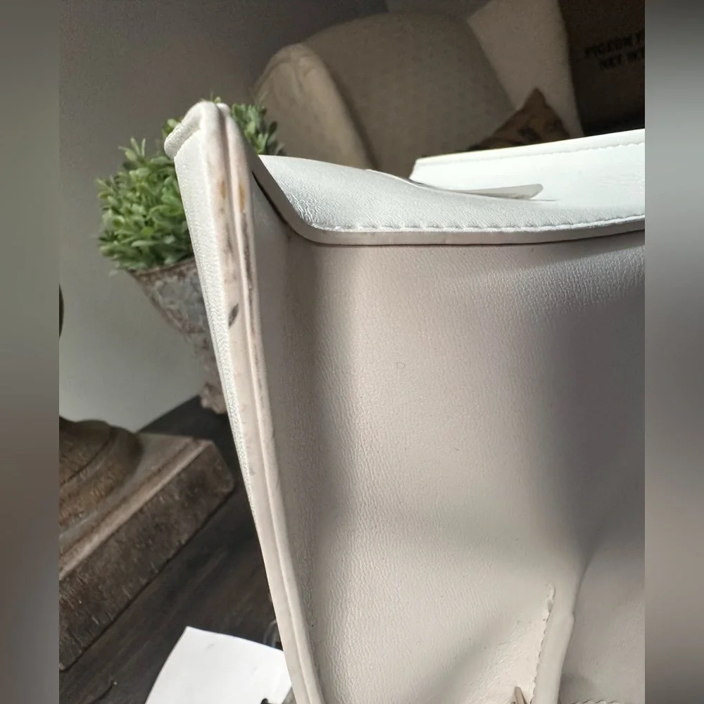 Steve Madden White Crossbody Bag - Picture 13 of 15